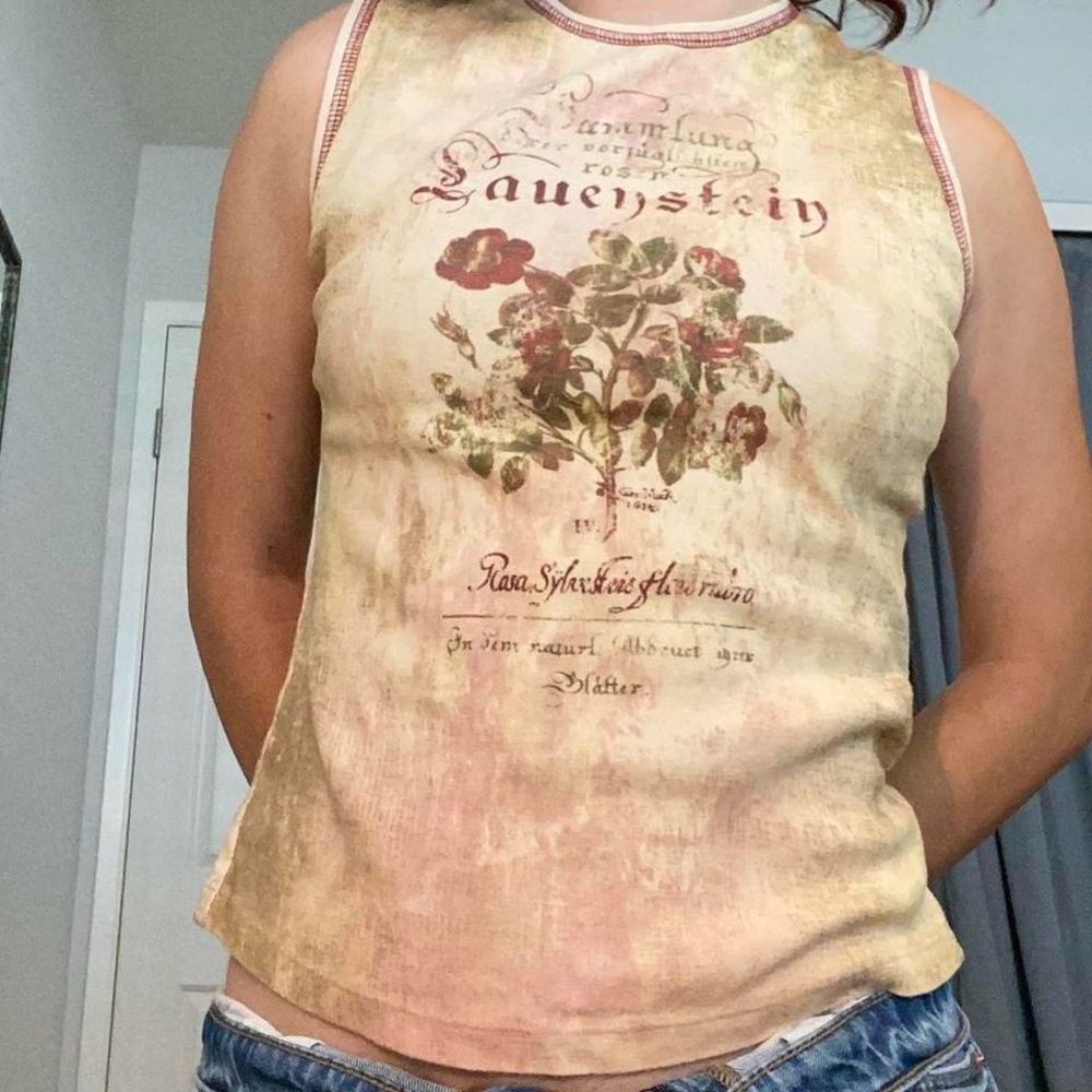 Skinny Minnie y2k tank top, size L but fits S/M